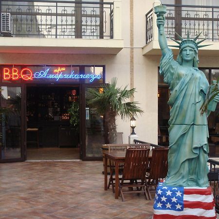 פומורי At The American'S Hotel מראה חיצוני תמונה