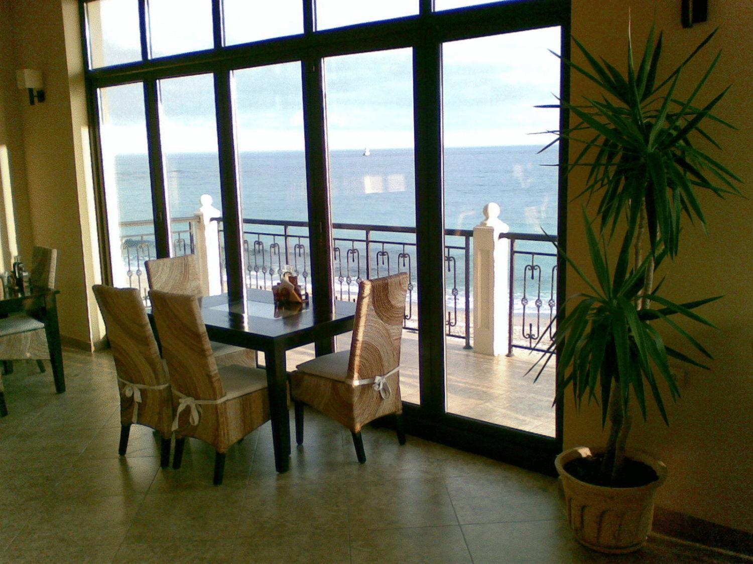 פומורי At The American'S Hotel מראה חיצוני תמונה